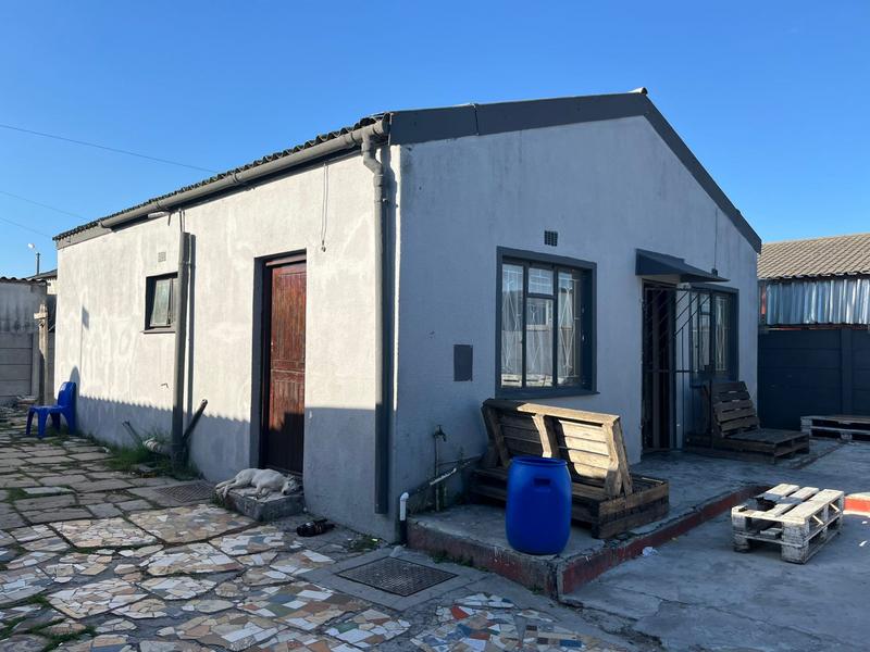 2 Bedroom Property for Sale in Guguletu Western Cape